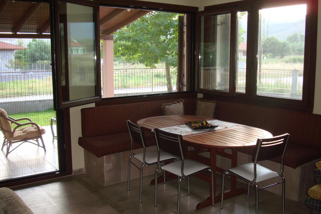 Villa Elva Asprovalta Kamer foto